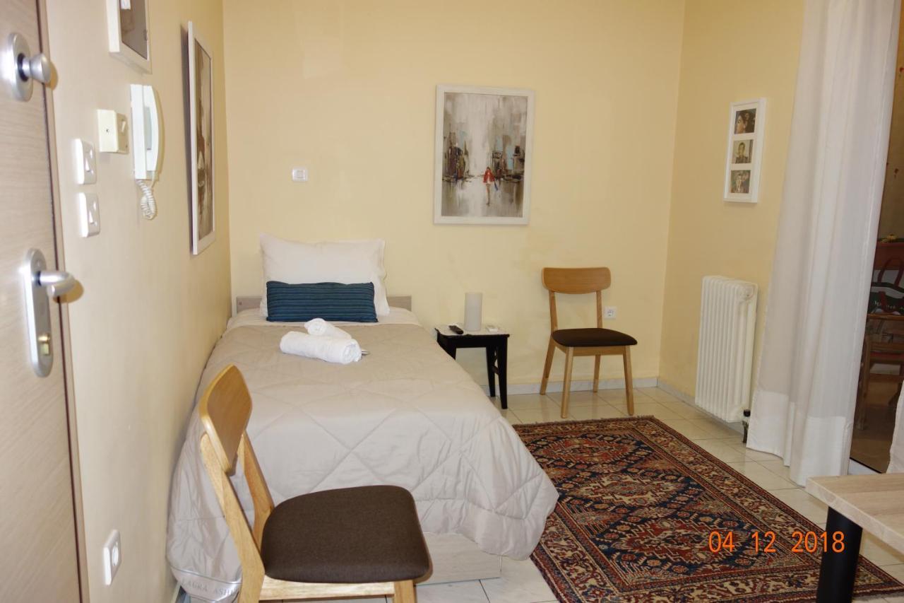 Apartment studio near Marousi station Atene Esterno foto
